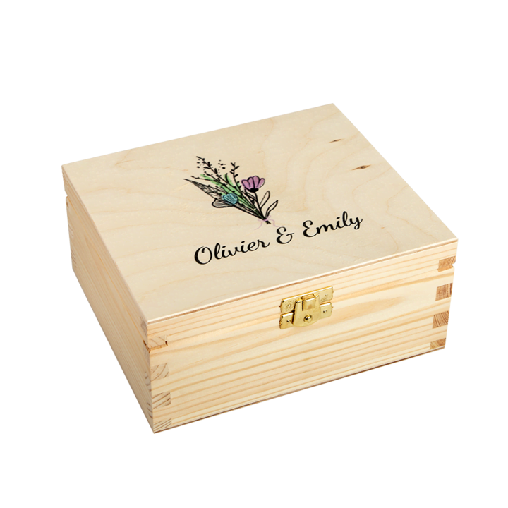 Gravure sur boîte à thé