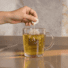 Gegraveerd theeglas met initiaal Gegraveerd theeglas met initiaal