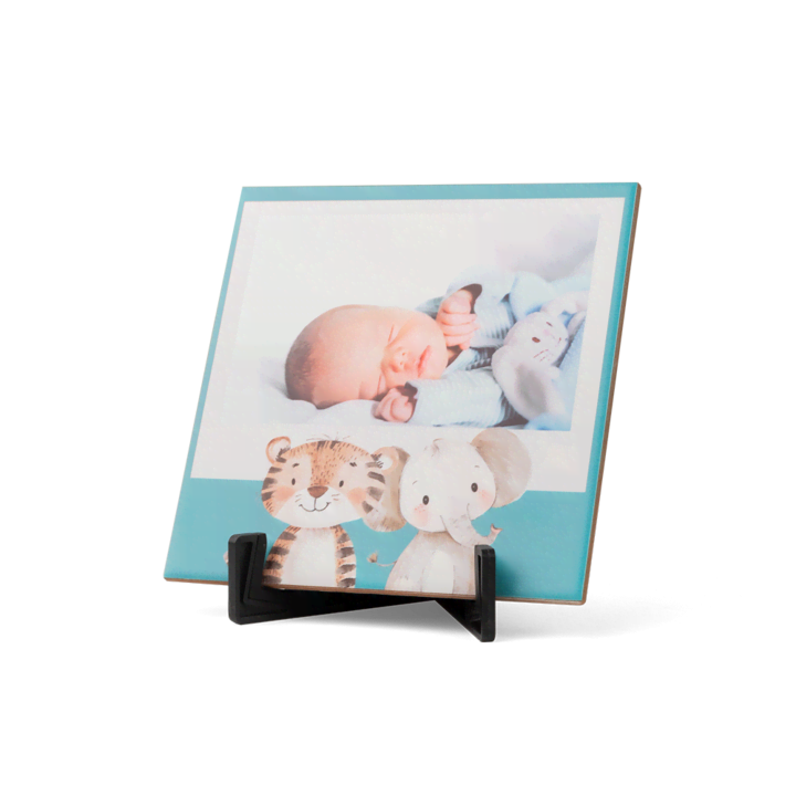 geboortetegel met foto op staander