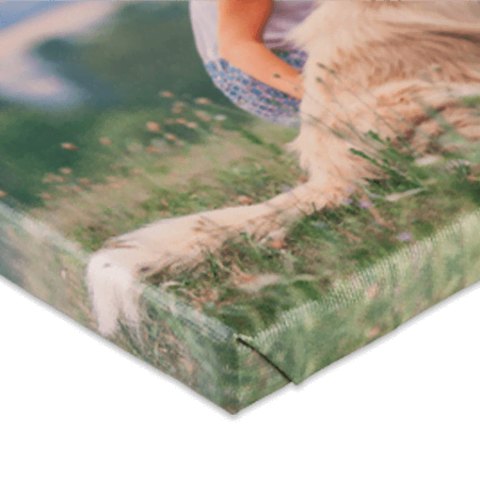 Een foto op canvas wordt gedrukt op een stevig katoenendoek